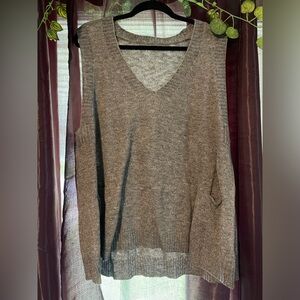 Plus size grey top